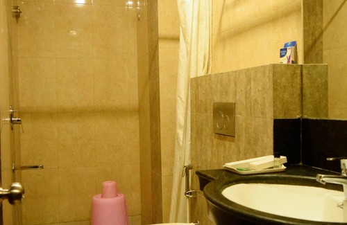 Jabalpur Hotel | Budget-Friendly Hotel City Inn with Breakfast & Family Comfort