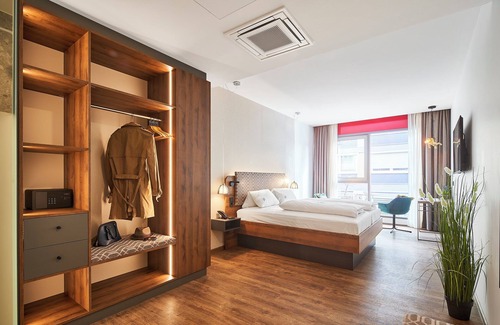 Friedrichshafen Hotel | Discover Hotel City Krone: 4-Star Comfort with Spa & Pool