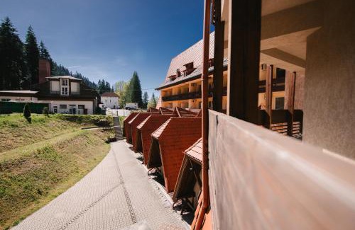 Baile Tusnad Hotel | Relax at Hotel Ciucas with Pool, Spa & Family-friendly Amenities