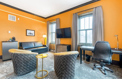 Old Quebec Hotel | Top-Rated Hotel Clarendon with Spa and Family-Friendly Amenities
