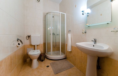 Constanta Hotel | Beautiful Hotel Class with Pool and Family-Friendly Amenities
