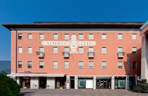 Cles Hotel | Discover Hotel Cles: Highly Rated with Family-Friendly Amenities