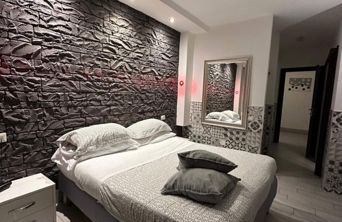 Casoria Hotel | Discover Hotel Clinton: Family-Friendly with Spa Amenities