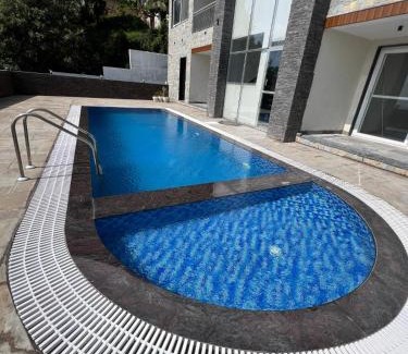 Jaiharikhal Hotel | Hotel Cloud End Lansdowne