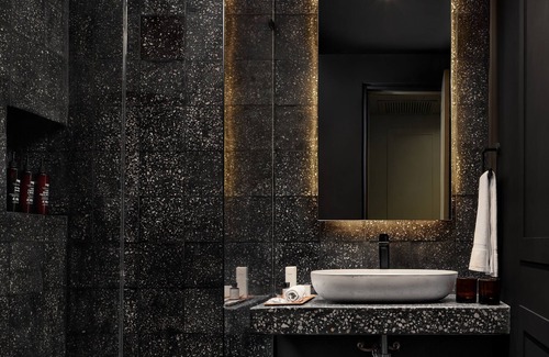 Financial District Hotel | Relaxing Hotel Coco: 4-Star Stay with Spa & Breakfast