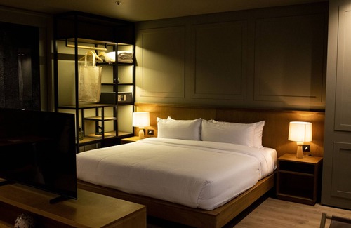 Financial District Hotel | Relaxing Hotel Coco: 4-Star Stay with Spa & Breakfast