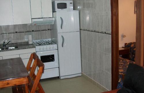 Las Colinas de Peralta Ramos Hotel | Budget-Friendly Hotel Coliseo with Ocean Views & Breakfast