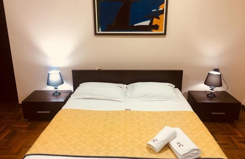 Elbasan Hotel | Cozy Stay at Hotel Colombo Elbasan with Pool & Breakfast