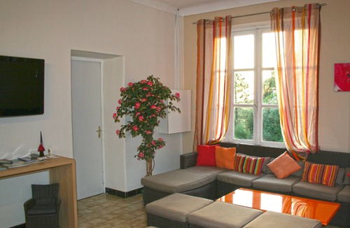 Porto Hotel | Discover Comfort at Hotel Colombo with Family-Friendly Amenities