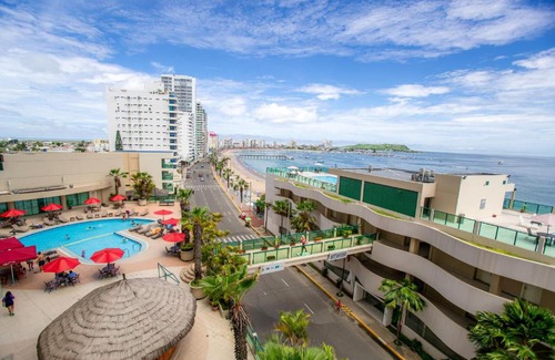 Salinas Hotel | Elegant Hotel Colon Salinas with Ocean Views & Spa