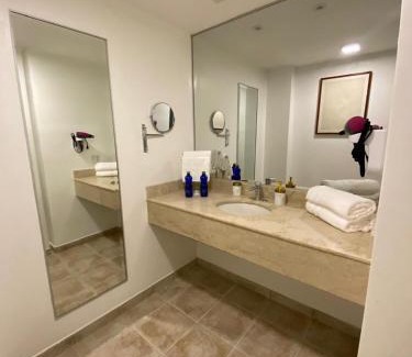 Salinas Apartment | Hotel Colon Salinas suite