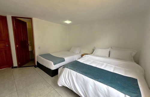 Old Town Hotel | Central Hotel Colonial: Family and Pet-Friendly Retreat
