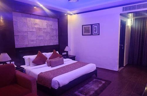 Bareilly Hotel | Budget-Friendly Comfort Inn with Family Amenities & Dining