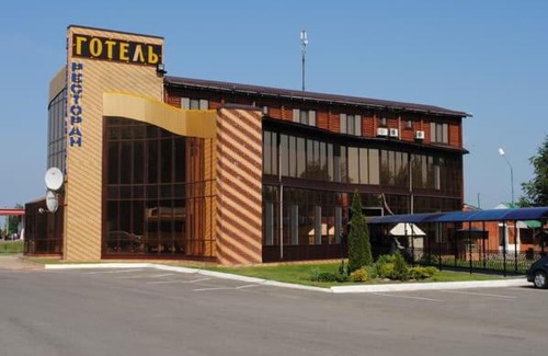 Poltava Oblast Hotel | Pet-Friendly Hotel Complex Lenivaya Vera with Hot Tub