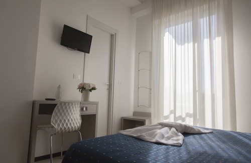 Cagnona Hotel | Seaside Serenity: Ideal Retreat for Couples and Families