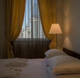 Tirgu Mures Hotel | Elegant Escape at Hotel Concordia with Oceanfront Views