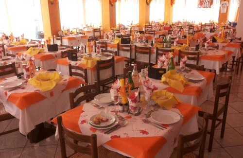 Cattolica Hotel | Hotel Consul: Family-Friendly Stay with Pool & Amenities