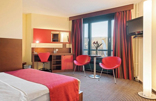 Dietikon District Hotel | Discover Comfort at Hotel Conti Dietikon - 4-Star Retreat