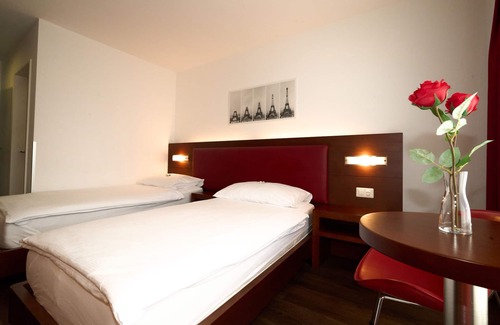 Dietikon District Hotel | Discover Comfort at Hotel Conti Dietikon - 4-Star Retreat