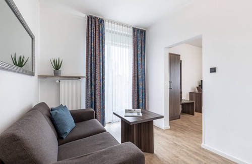 Gutleutviertel Hotel | Accessible Hotel Continental Frankfurt with Breakfast Included