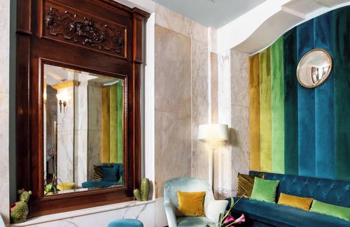 Pre Hotel | Elegant Hotel Continental Genova: Eco-Friendly Retreat
