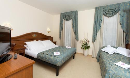 Ankaran Hotel | Oceanfront Relaxation at Hotel Convent - Ankaran Resort