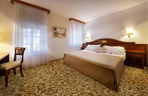 Ankaran Hotel | Oceanfront Relaxation at Hotel Convent - Ankaran Resort