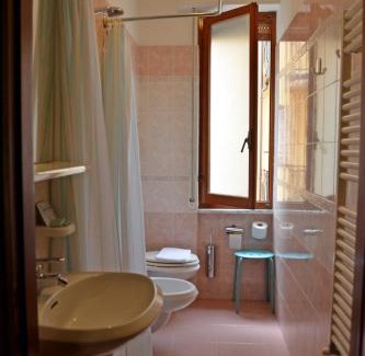 Moneglia Hotel | Hotel Corallo: Pet Friendly Retreat with Hot Tub & Breakfast