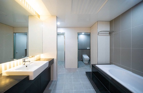 Naju Hotel | Discover Comfort at HOTEL CORE with Family-Friendly Amenities