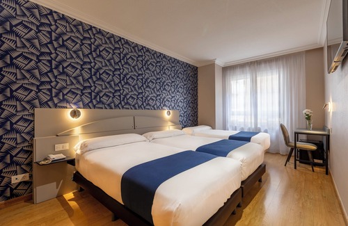 Burgos Hotel | Relax at Hotel Corona De Castilla Burgos with Spa & Dining