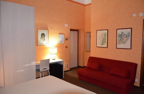 Termoli Hotel | Hotel Corona: 4-Star Retreat with Spa & Breakfast Included
