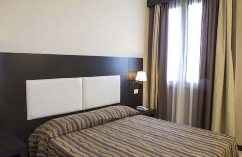 Cavriago Hotel | Discover Comfort at Hotel Corte Business with Spa & Breakfast