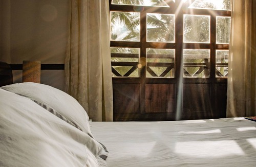 Bahia Solano Hotel | Relax at Hotel Costa Choco with Ocean View & Spa Amenities