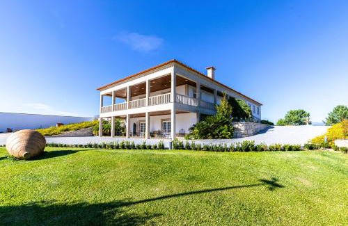 Grovelas Hotel | Discover Hotel Cotto do Gatto: Oceanfront Retreat Rated 9.4