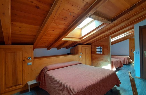 Courmayeur Hotel | Top-Rated Hotel Crampon: Family-Friendly & Accessible