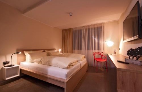 Niederzwehren Hotel | Welcoming Hotel Credé: Family-Friendly with Great Amenities