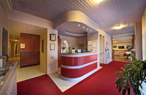 Centro Storico Sud Hotel | Discover Hotel Cristallo Brescia: Family-Friendly Comfort
