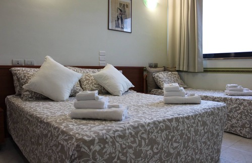 Tivoli Hotel | Relax at Hotel Cristallo with Spa, Pool & Family Amenities