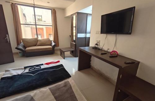 Rudrapur Hotel | Family-Friendly Getaway at Hotel Crown Plaza