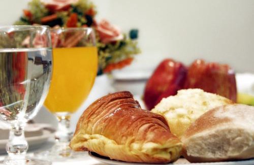 Fatima Hotel | Budget-Friendly Hotel Cruz Alta with Family Amenities