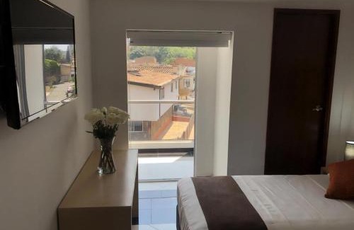 Laureles - Estadio Bed & Breakfast | Family-Friendly Retreat at Hotel CSI Medellín – 8/10 Rating