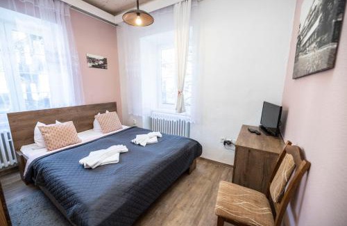 Karlova Studanka Hotel | Discover Hotel Džbán: Family-Friendly with Pool & Hot Tub