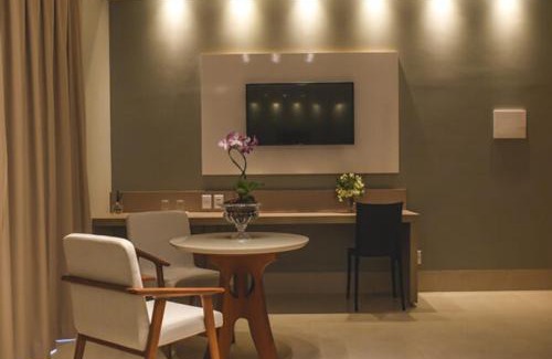 Gurupi Hotel | Experience Hotel D'Leon: 4-Star Retreat with Hot Tub
