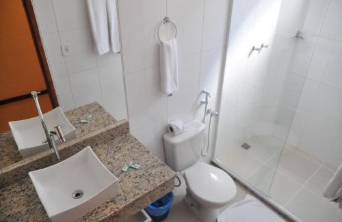 Miguel Pereira Hotel | Explore Hotel da Montanha: Pet-Friendly with Pool & Hot Tub