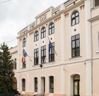 Lugoj Hotel | Family-Friendly Hotel Dacia with Great Guest Ratings