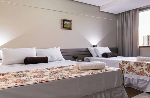 Centro Hotel | Discover Hotel Dan Inn Uberlândia: Pool, Restaurant & More