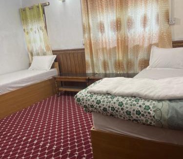 Mustang Hotel | Discover Hotel Dancing Yak: Family-Friendly Getaway