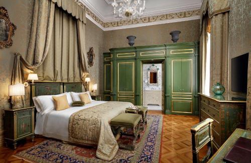 Castello Hotel | Elegant Hotel Danieli, Venice: Pet-Friendly & Family-Oriented