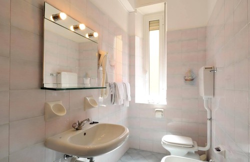 Alassio Hotel | Hotel Danio Lungomare: Guest Rated 9.4 with Spa & Dining