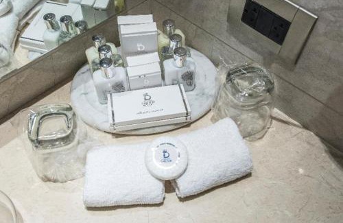 Castropol Hotel | Elegant Hotel Dann Carlton Belfort Medellin with Ocean Views
